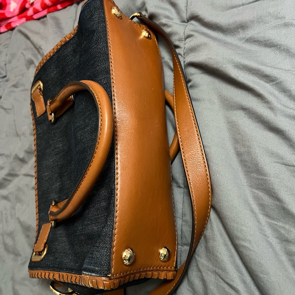 Michael Kors Black and Tan Shoulder Bag - Picture 5 of 6